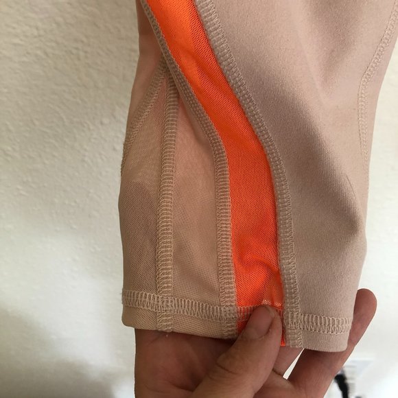 Alo Yoga Range Mesh Capri Legging Pink & Orange M - Picture 10 of 12
